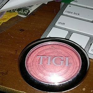 TIGI Blush